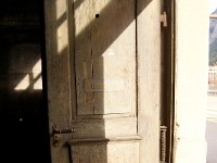 DSC03295  -->  I just fancied the very old door